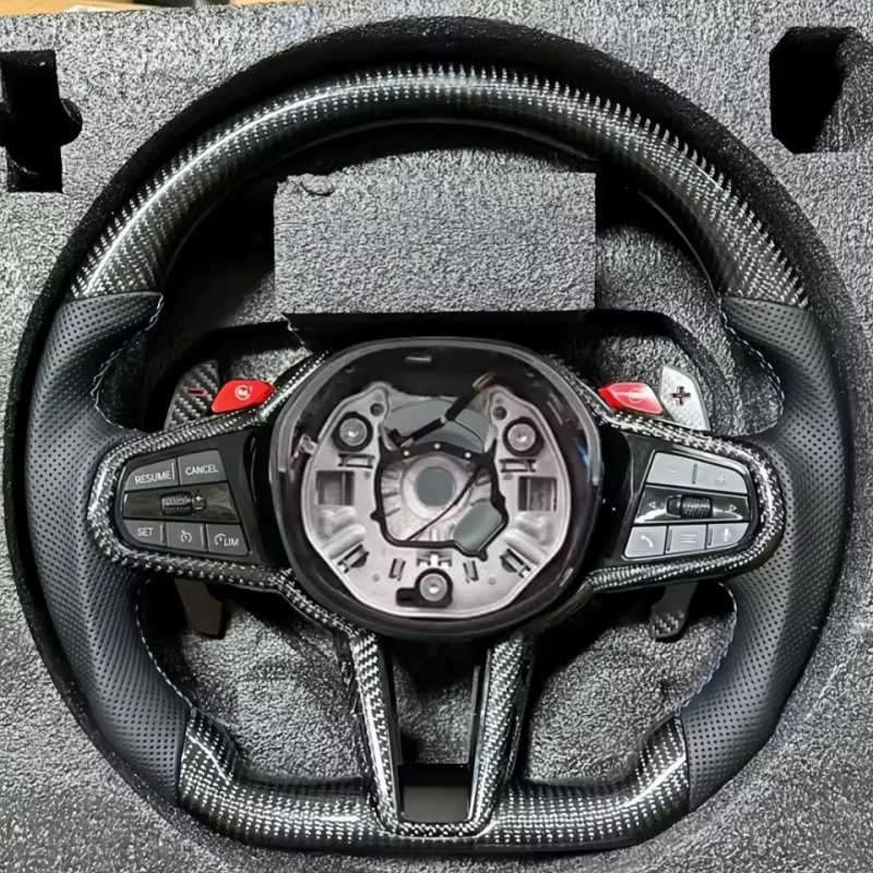 Car Accessories Website - Volante de Carro em Fibra de
