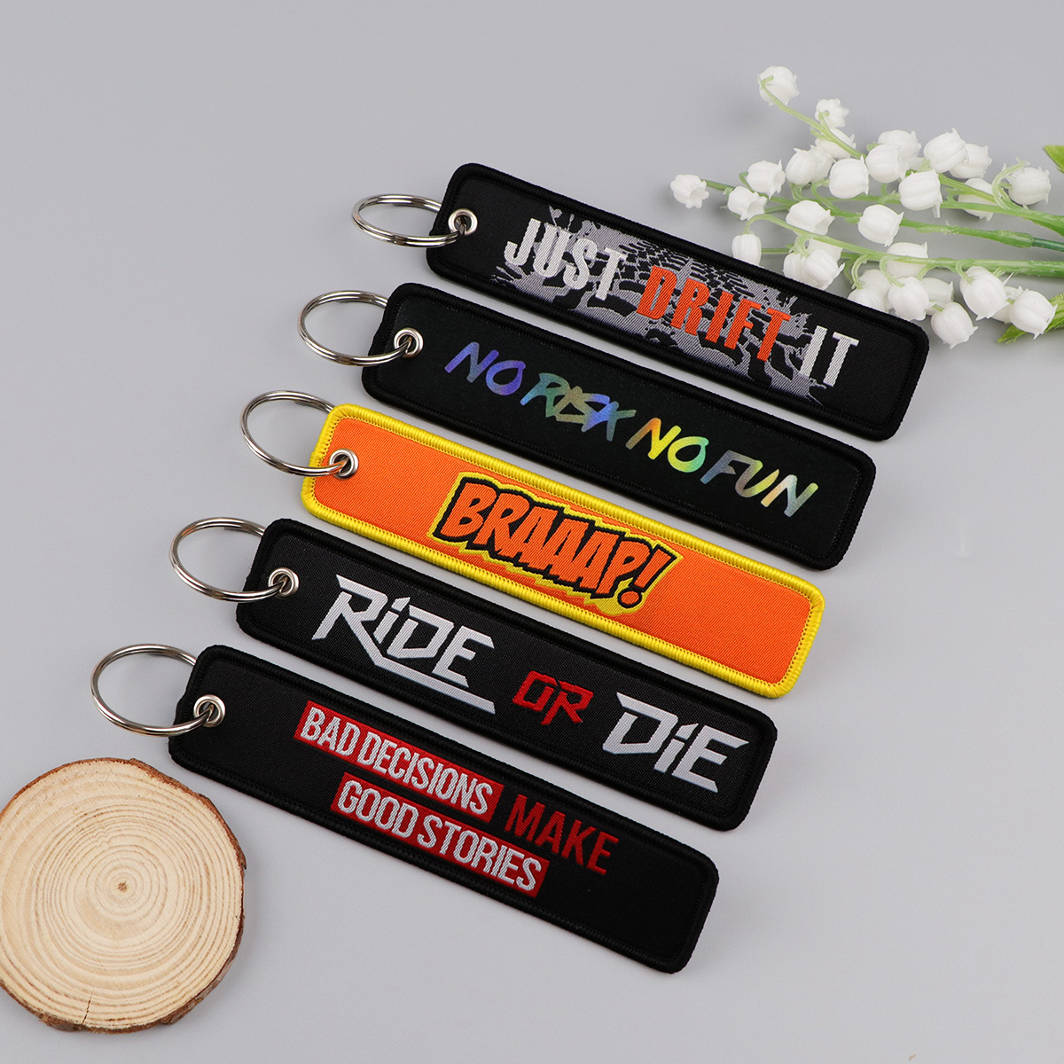 1 Peça Chaveiro Bordado com Ci - Car Accessories Quotation avaliação e preço